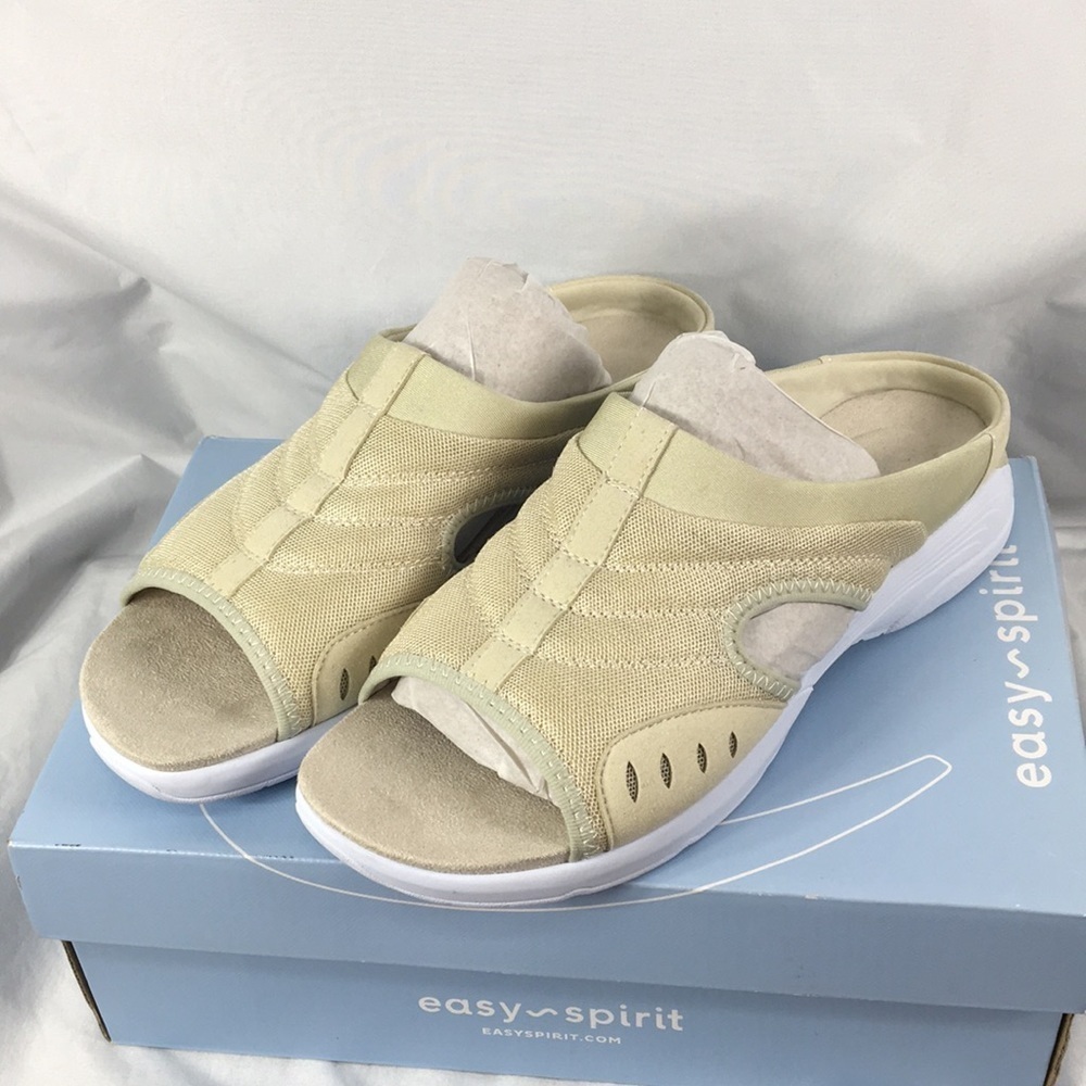 Easy Spirt Women’s Traciee2 Light Natural Slide Sandal Size 9.5 NEW With Box
